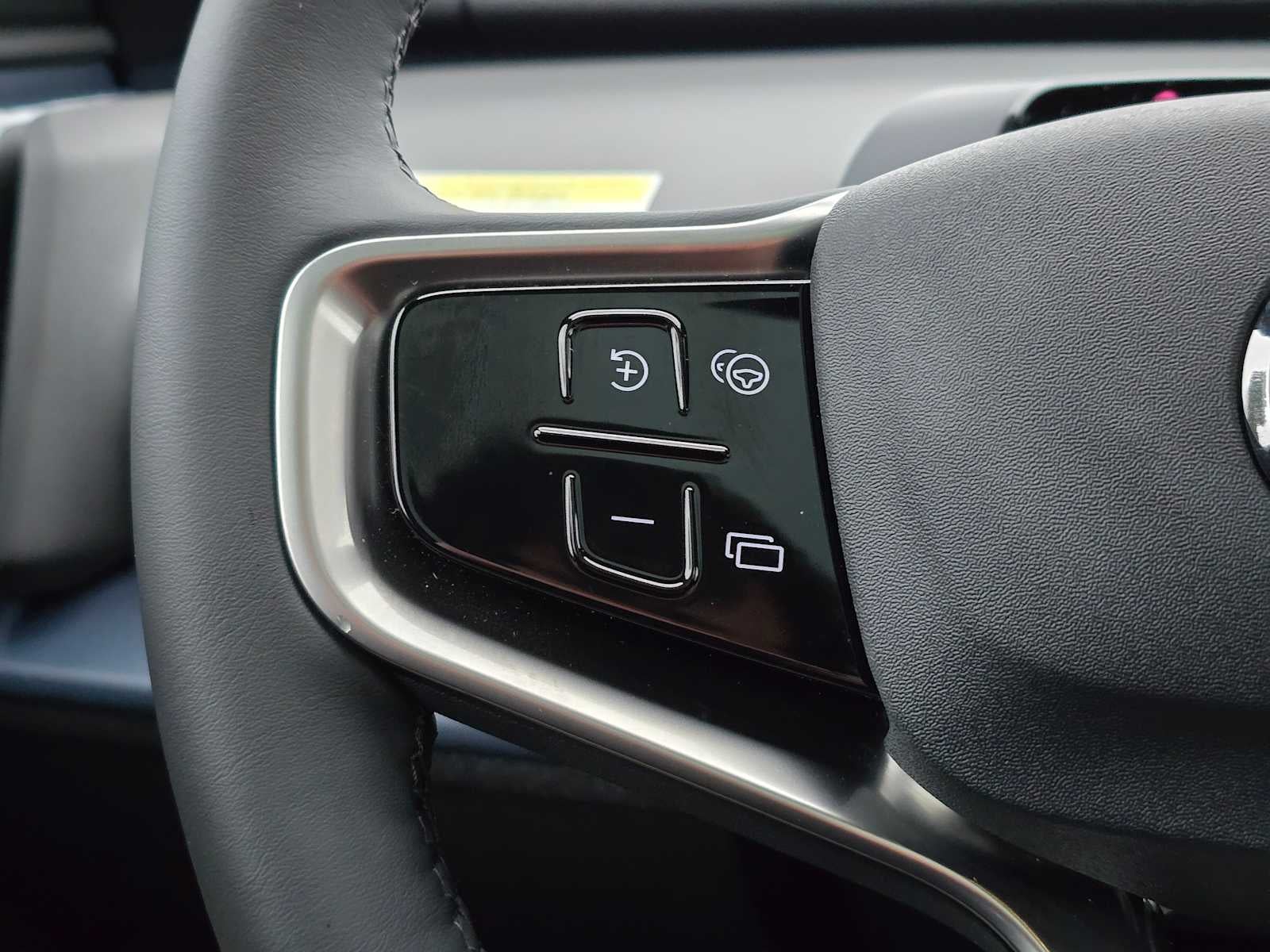 2026 Volvo EX30 Plus