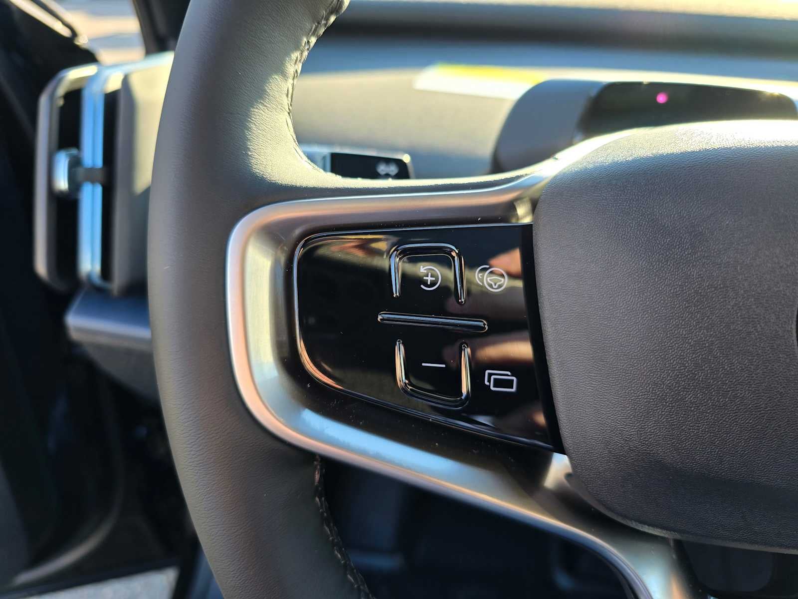 2026 Volvo EX30 Plus