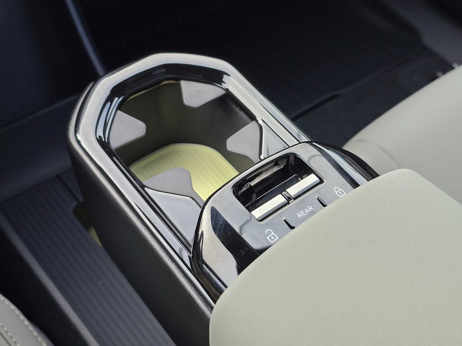 2026 Volvo EX30 Ultra