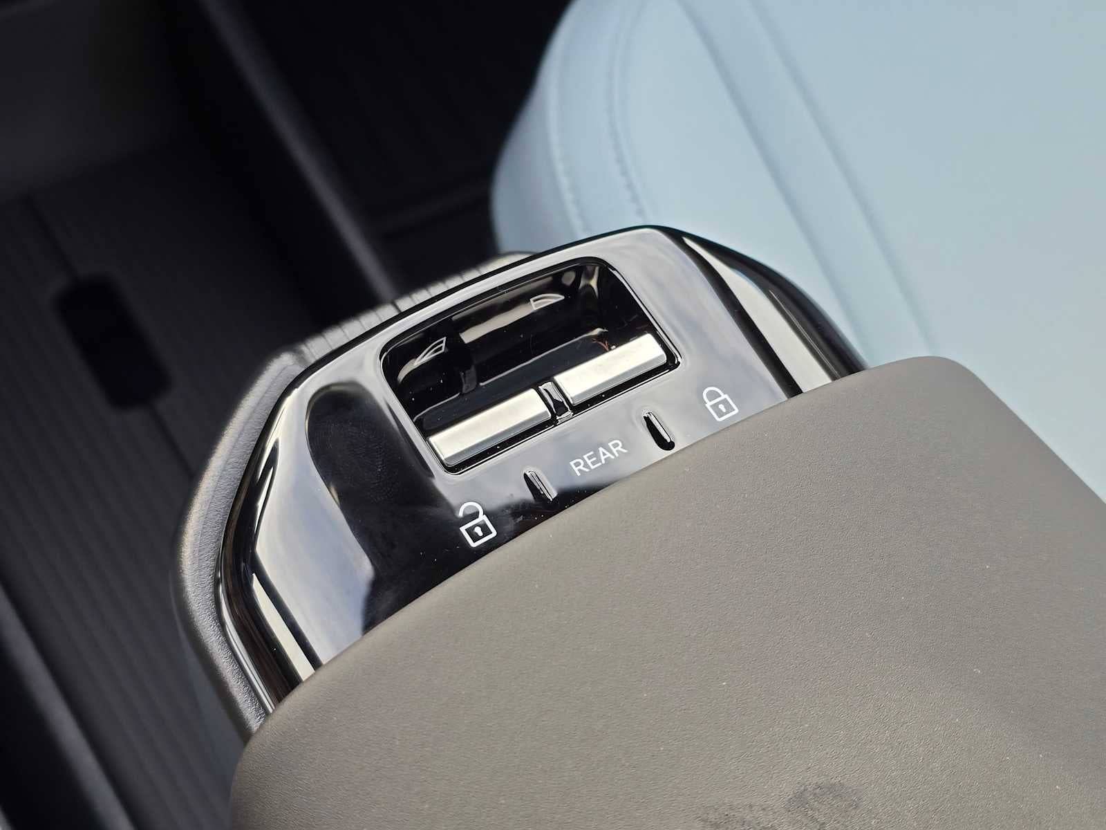 2026 Volvo EX30 Ultra