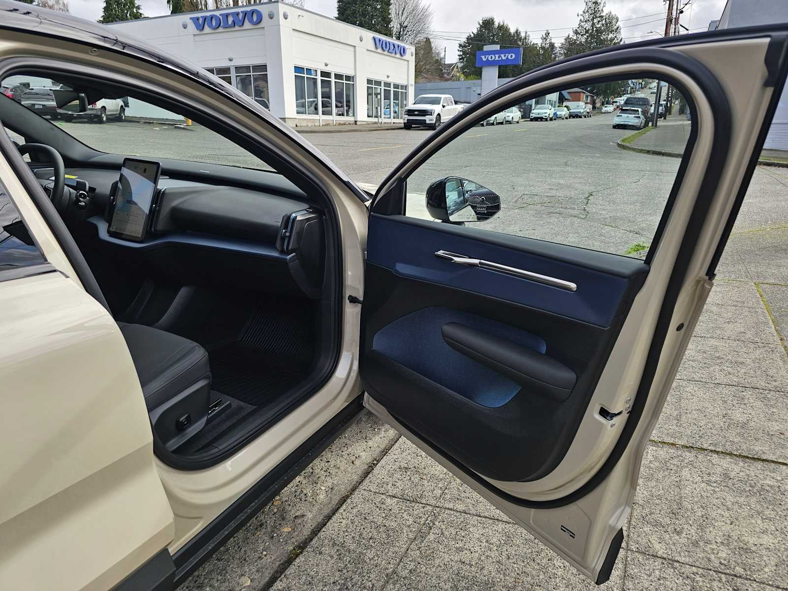 2026 Volvo EX30 Ultra