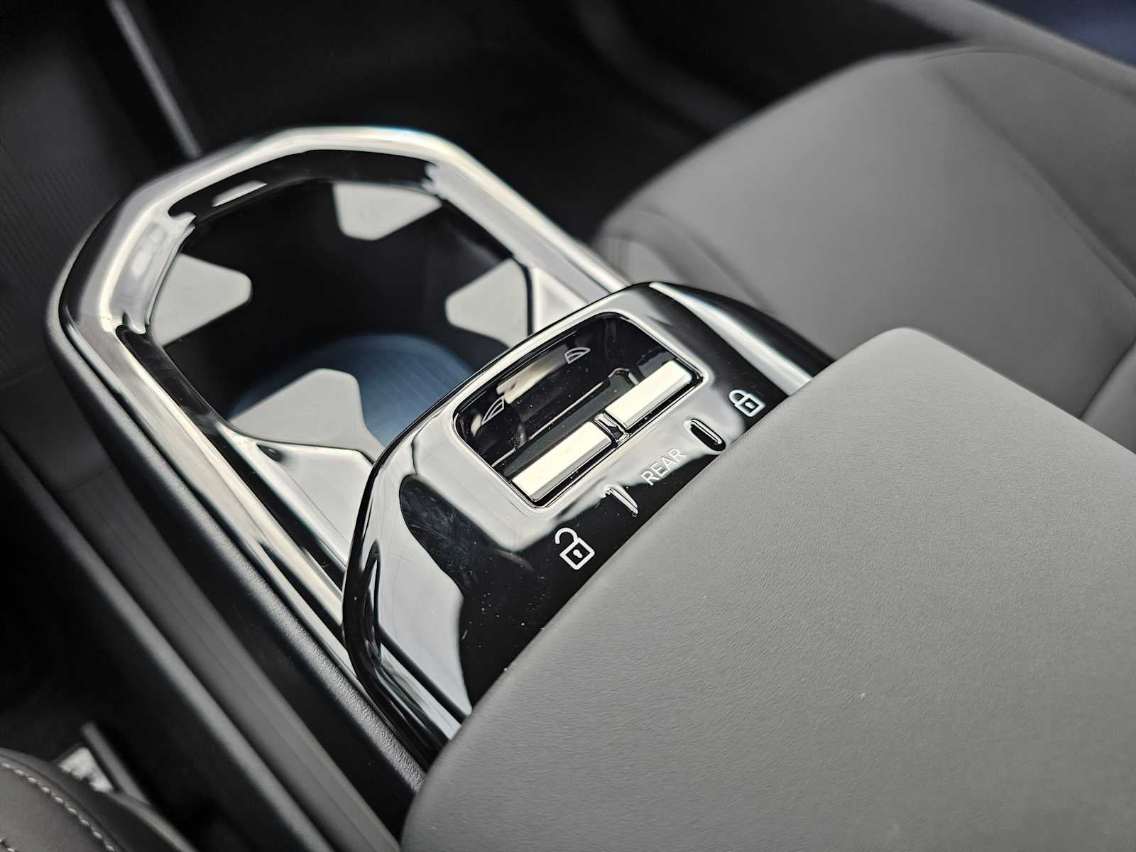 2026 Volvo EX30 Ultra