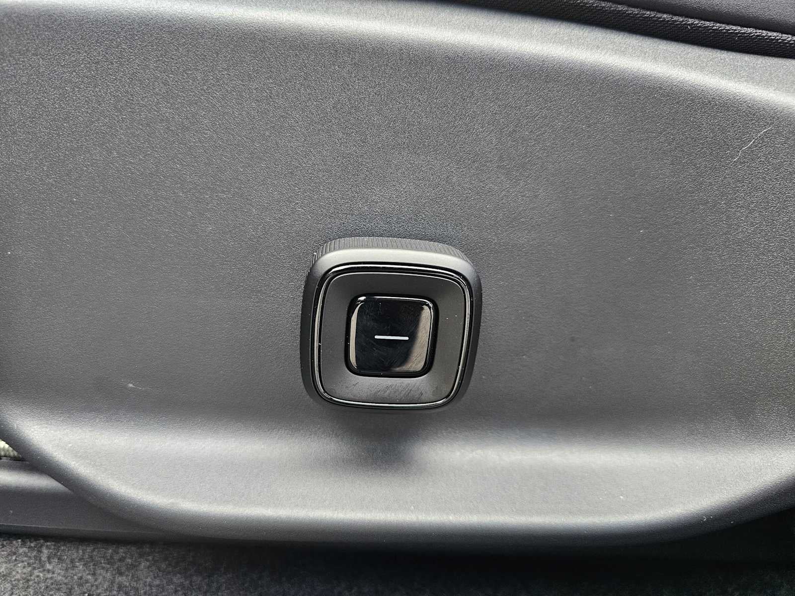 2026 Volvo EX30 Ultra