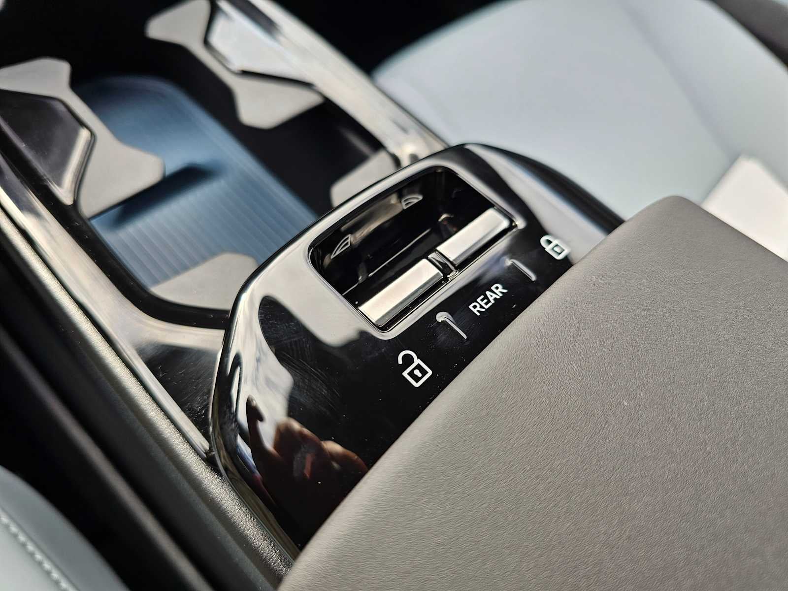 2025 Volvo EX30 Ultra
