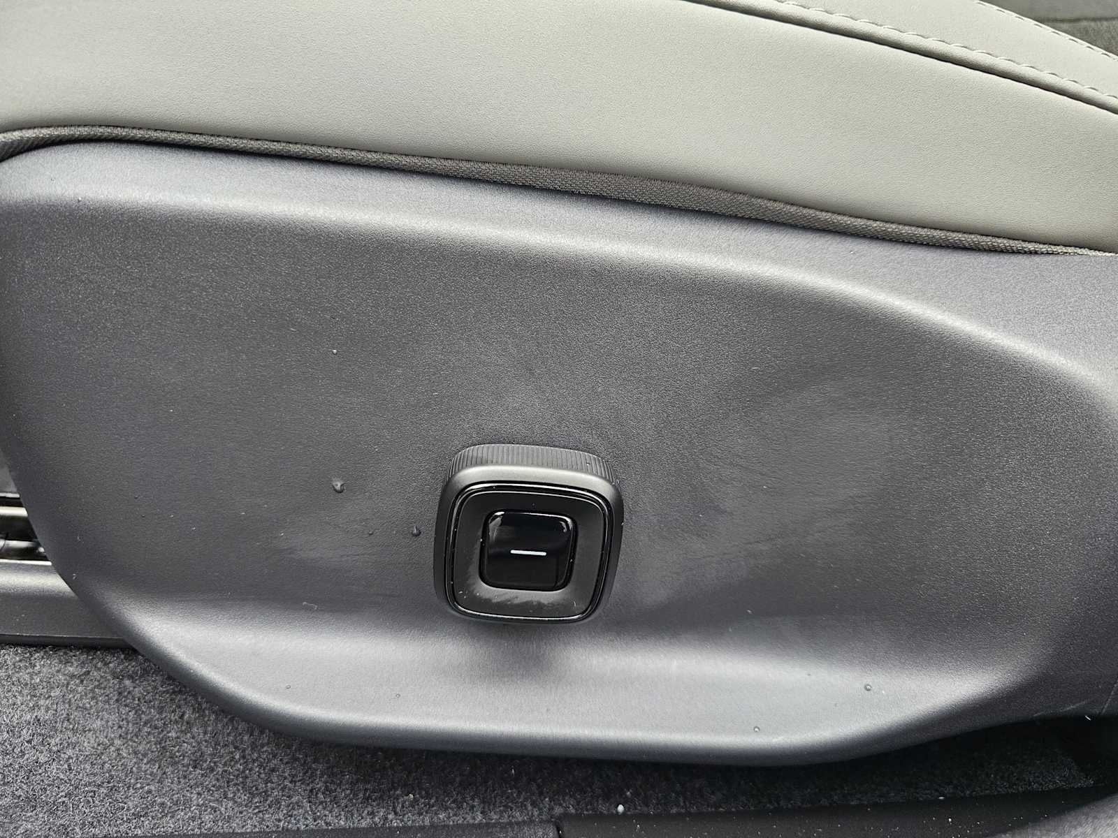 2026 Volvo EX30 Plus