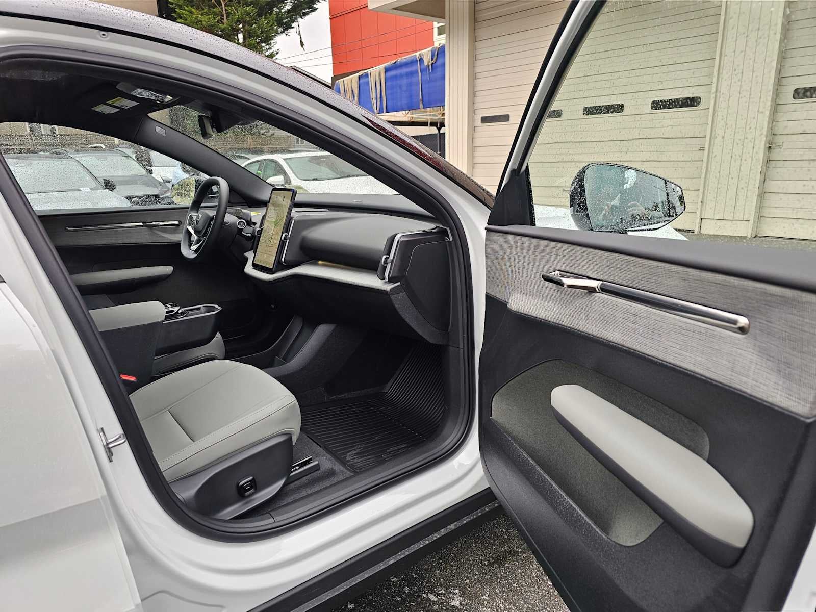 2026 Volvo EX30 Plus