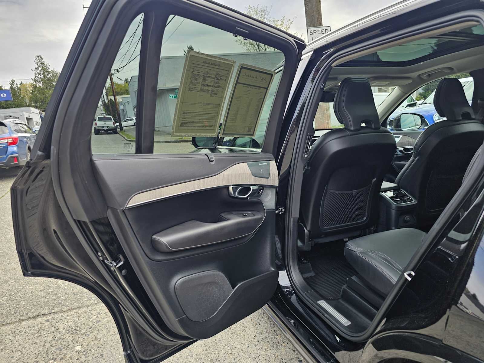 2023 Volvo XC90 Recharge Plug-In Hybrid Ultimate