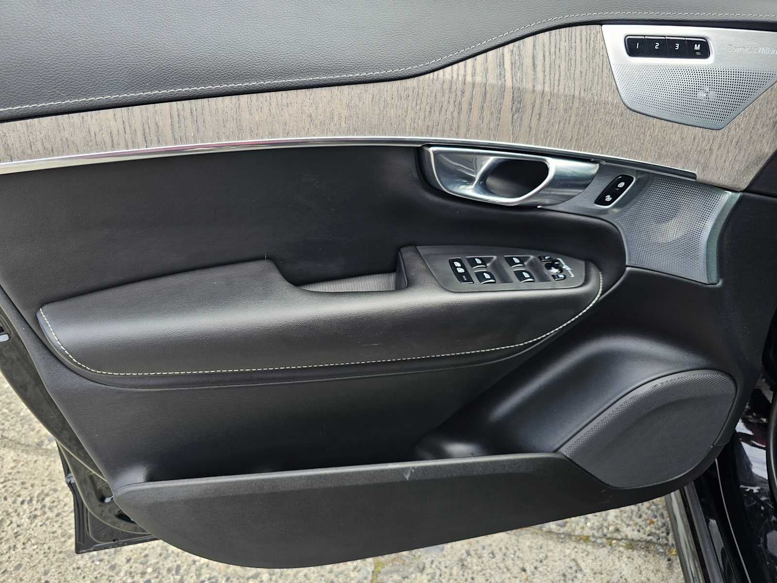 2023 Volvo XC90 Recharge Plug-In Hybrid Ultimate