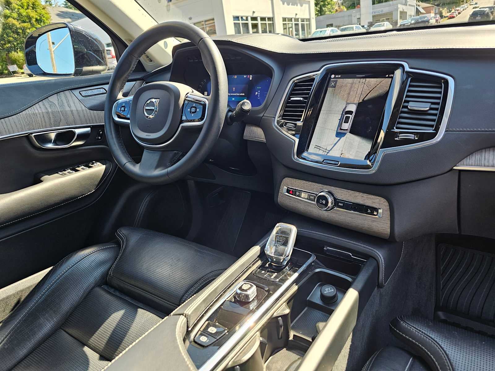 2023 Volvo XC90 Recharge Plug-In Hybrid Ultimate Bright Theme