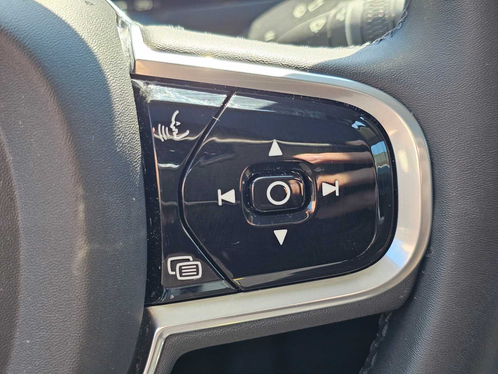 2023 Volvo XC90 Recharge Plug-In Hybrid Ultimate Bright Theme