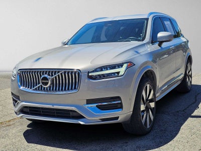 2023 Volvo XC90 Recharge Plug-In Hybrid Ultimate Bright Theme