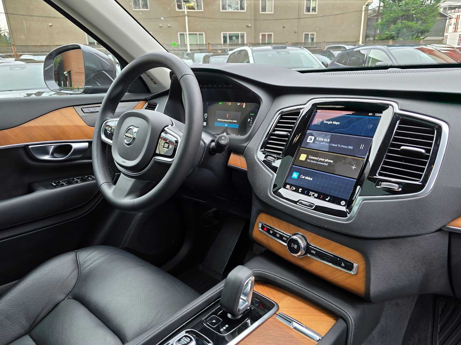 2023 Volvo XC90 Recharge Plug-In Hybrid Plus Bright Theme