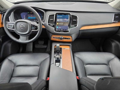 2023 Volvo XC90 Recharge Plug-In Hybrid Plus Bright Theme