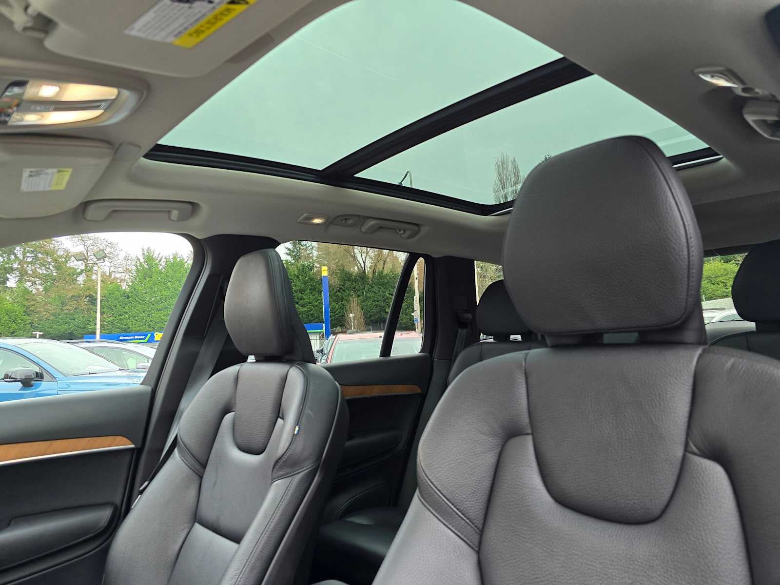 2023 Volvo XC90 Recharge Plug-In Hybrid Plus Bright Theme