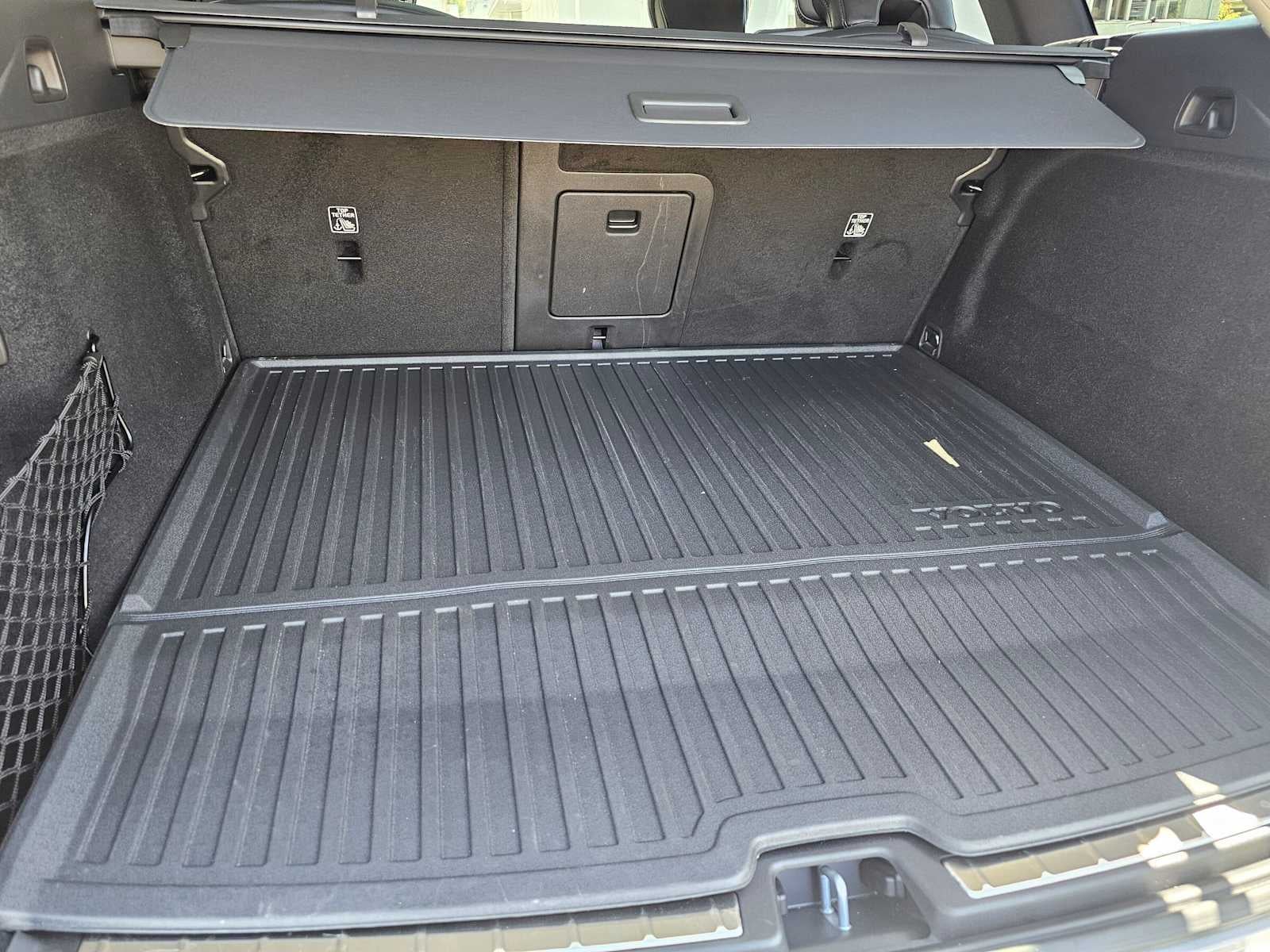 2023 Volvo XC60 Recharge Plug-In Hybrid Ultimate Bright Theme
