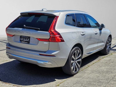 2023 Volvo XC60 Recharge Plug-In Hybrid Ultimate Bright Theme