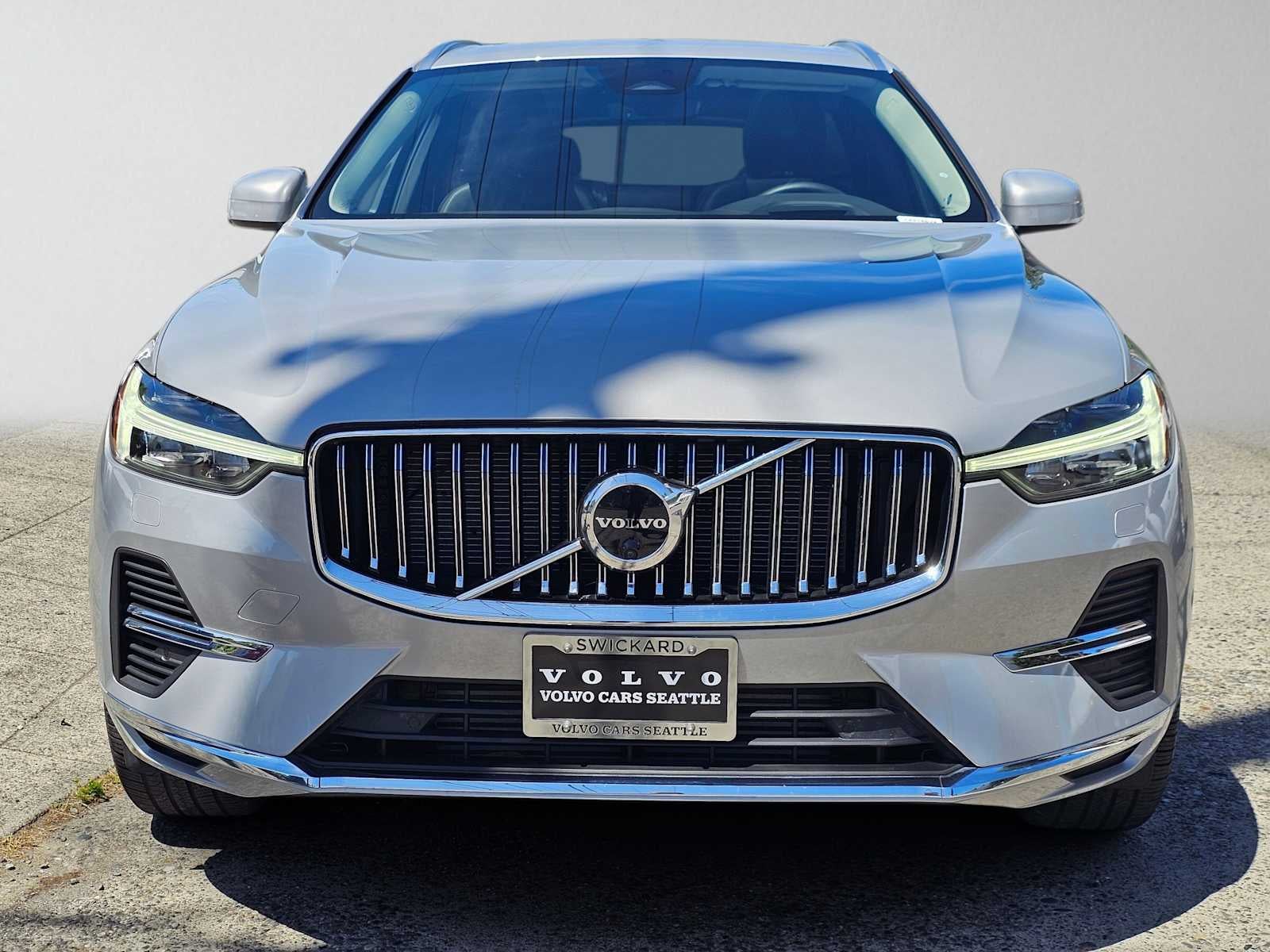 2023 Volvo XC60 Recharge Plug-In Hybrid Ultimate Bright Theme