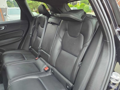 2024 Volvo XC60 Recharge Plug-In Hybrid Ultimate Black Edition