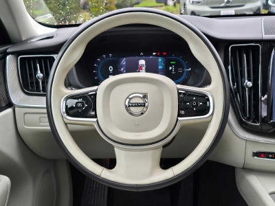 2024 Volvo XC60 Recharge Plug-In Hybrid Plus Dark Theme