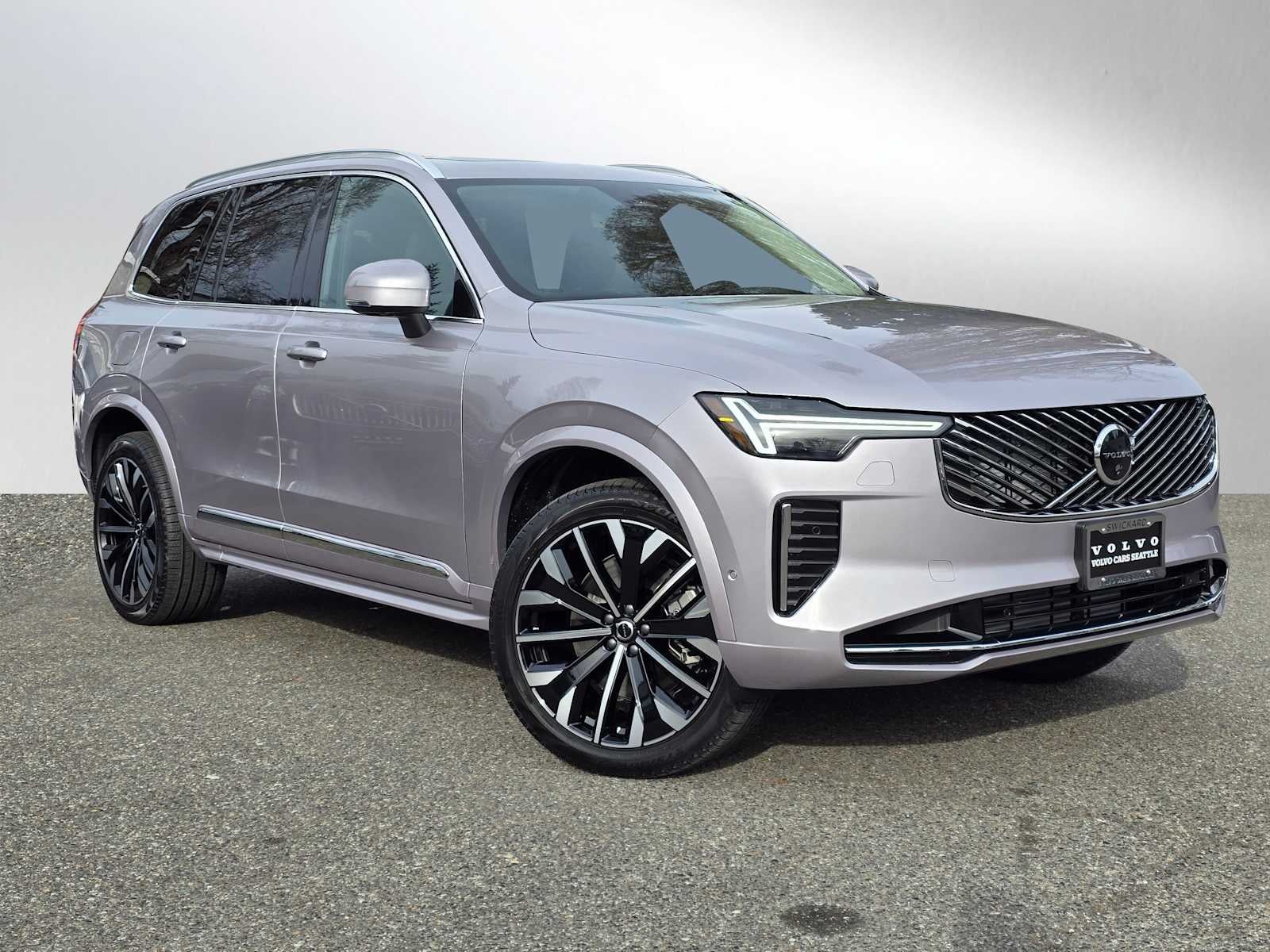 2026 Volvo XC90 Plug-In Hybrid Plus