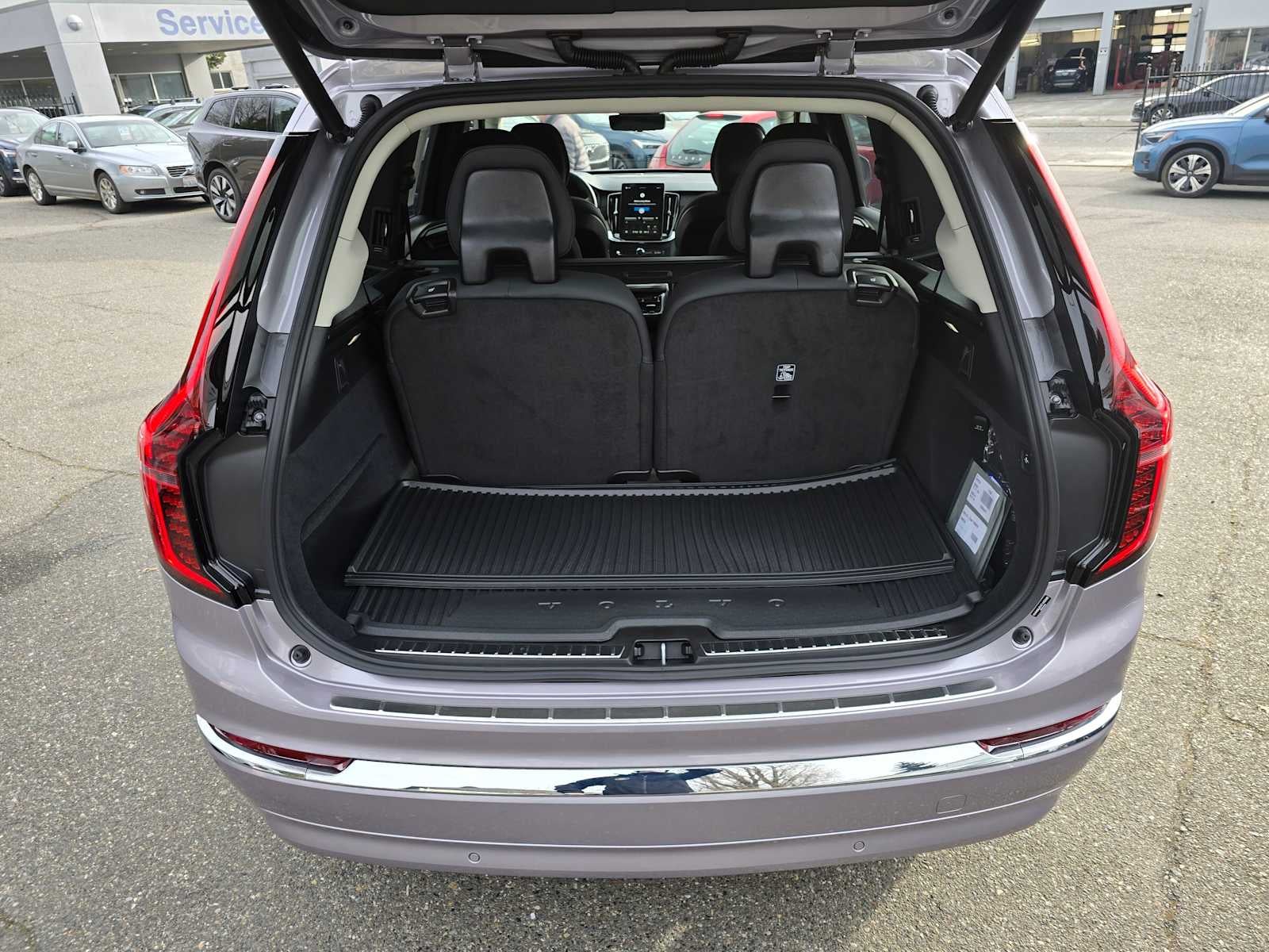 2026 Volvo XC90 Plug-In Hybrid Plus