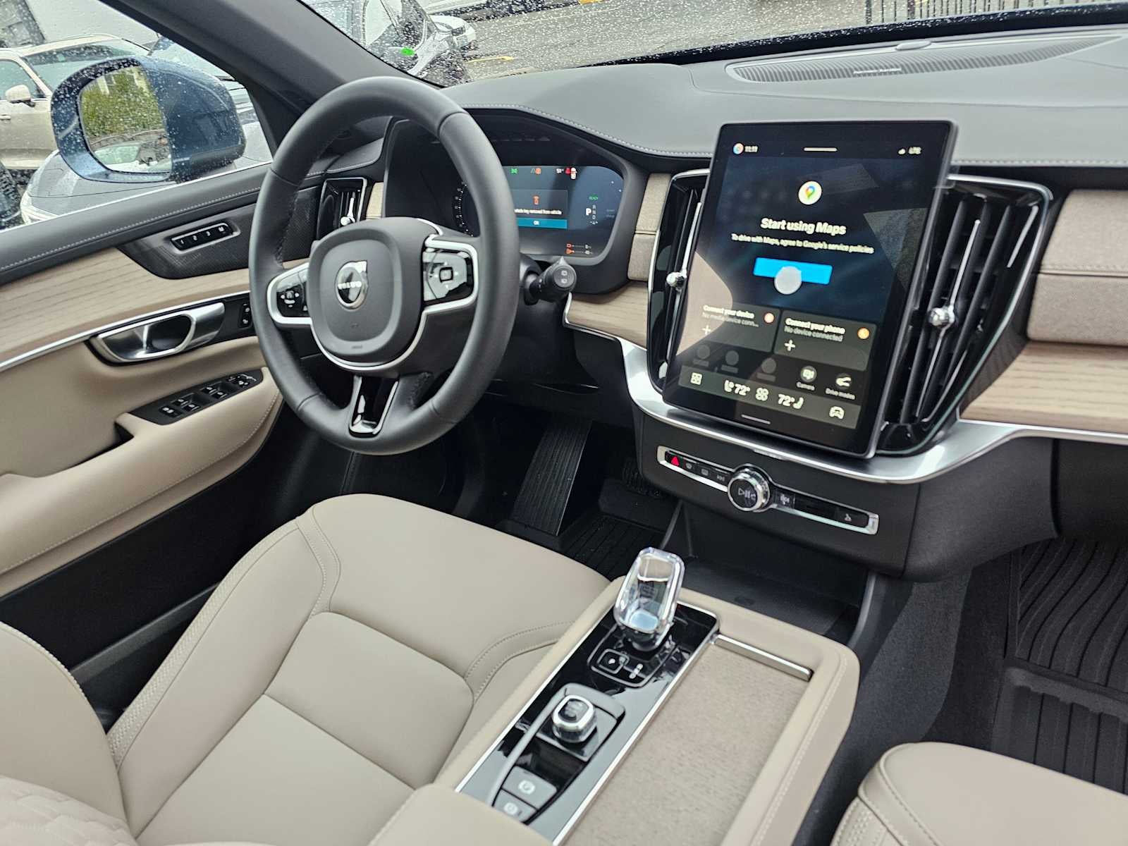 2026 Volvo XC90 Plug-In Hybrid Plus
