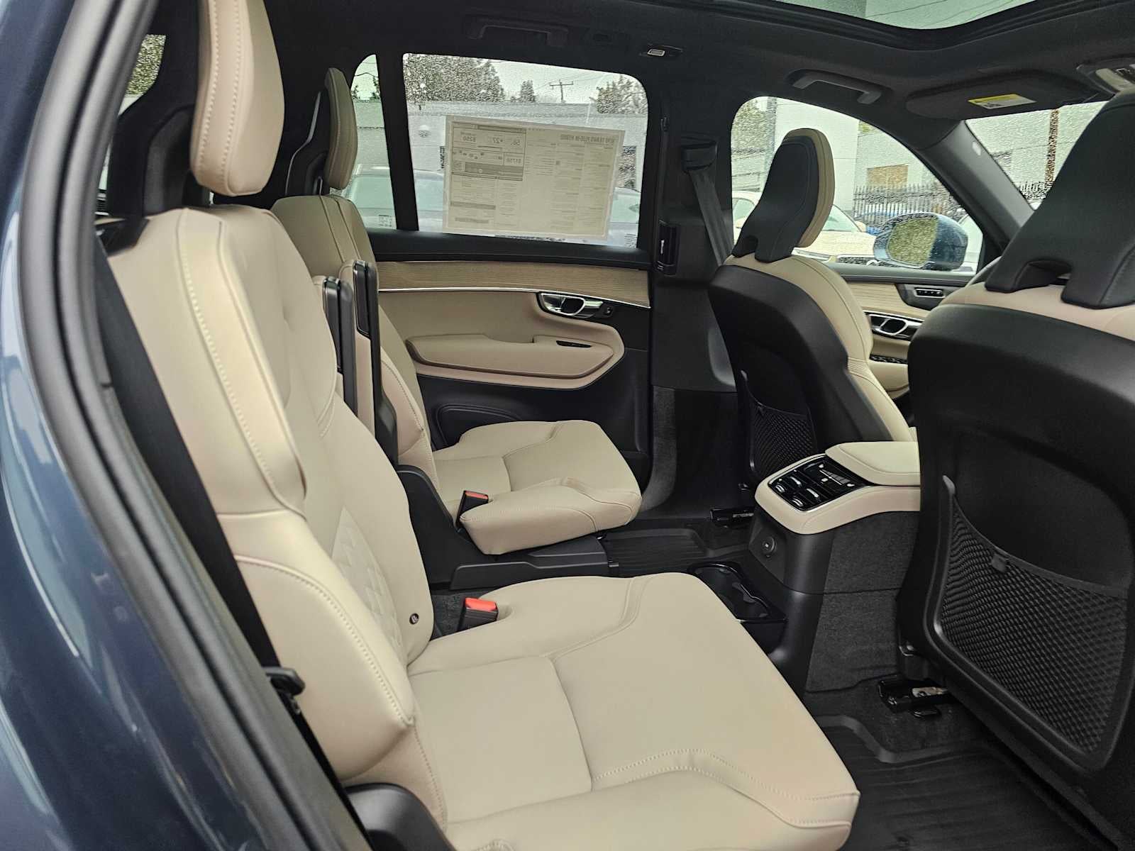 2026 Volvo XC90 Plug-In Hybrid Plus