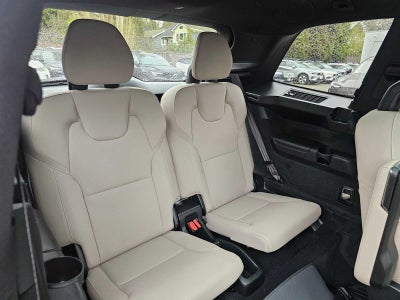 2026 Volvo XC90 Plug-In Hybrid Plus