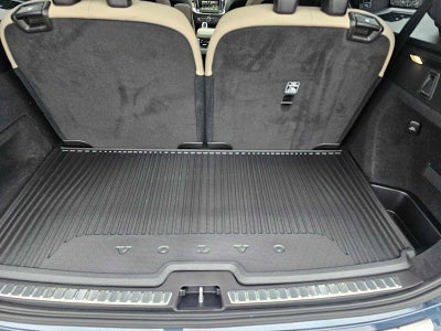 2026 Volvo XC90 Plug-In Hybrid Plus