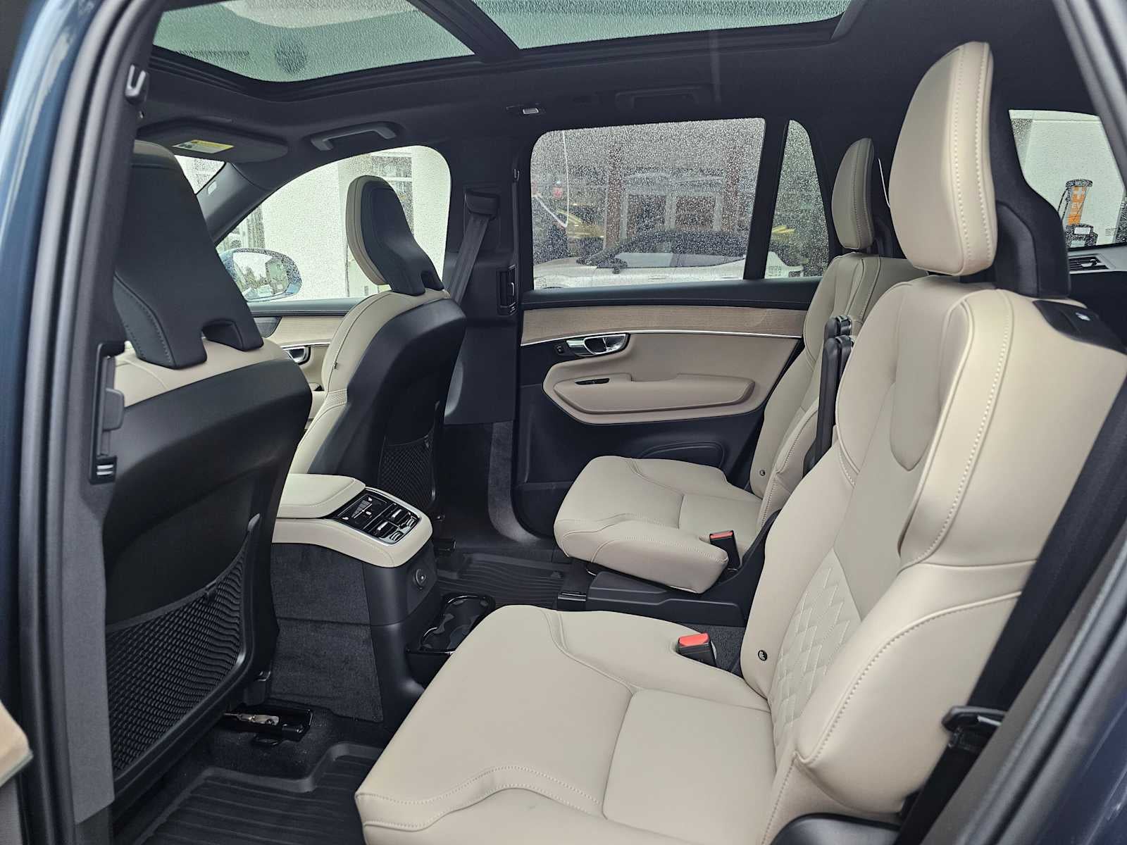 2026 Volvo XC90 Plug-In Hybrid Plus