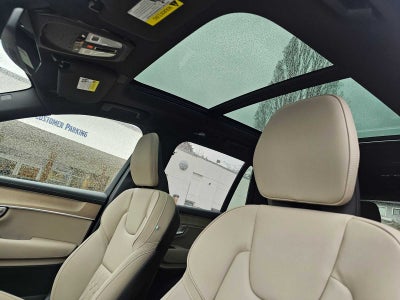 2026 Volvo XC90 Plug-In Hybrid Plus