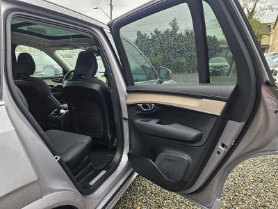 2026 Volvo XC90 Plug-In Hybrid Plus