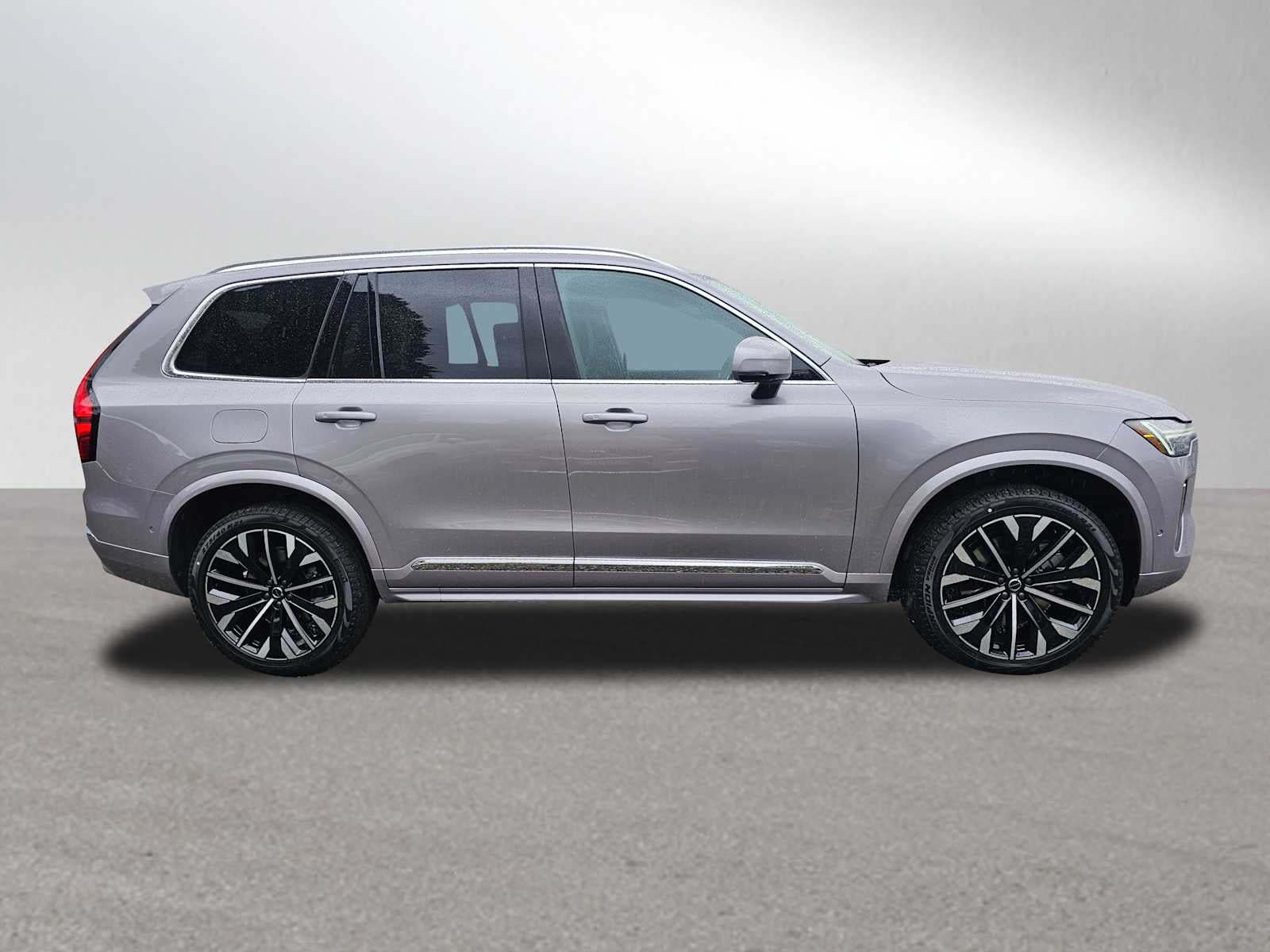 2026 Volvo XC90 Plug-In Hybrid Plus