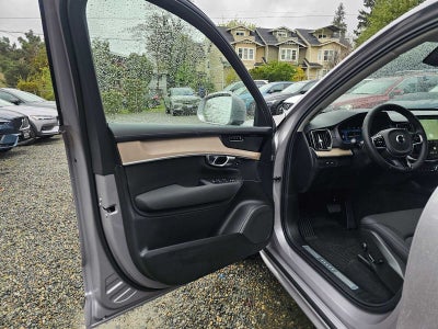2026 Volvo XC90 Plug-In Hybrid Plus