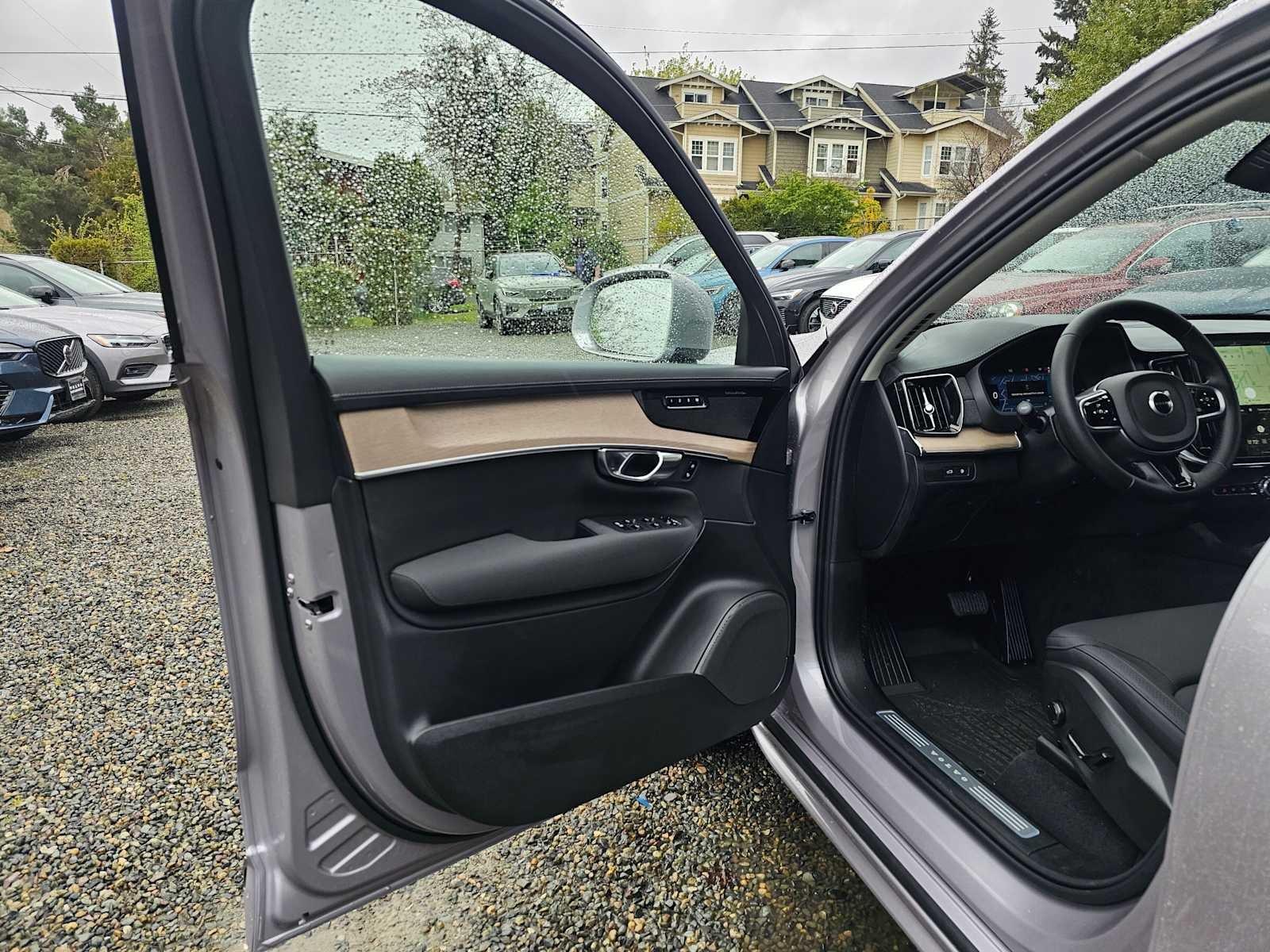 2026 Volvo XC90 Plug-In Hybrid Plus