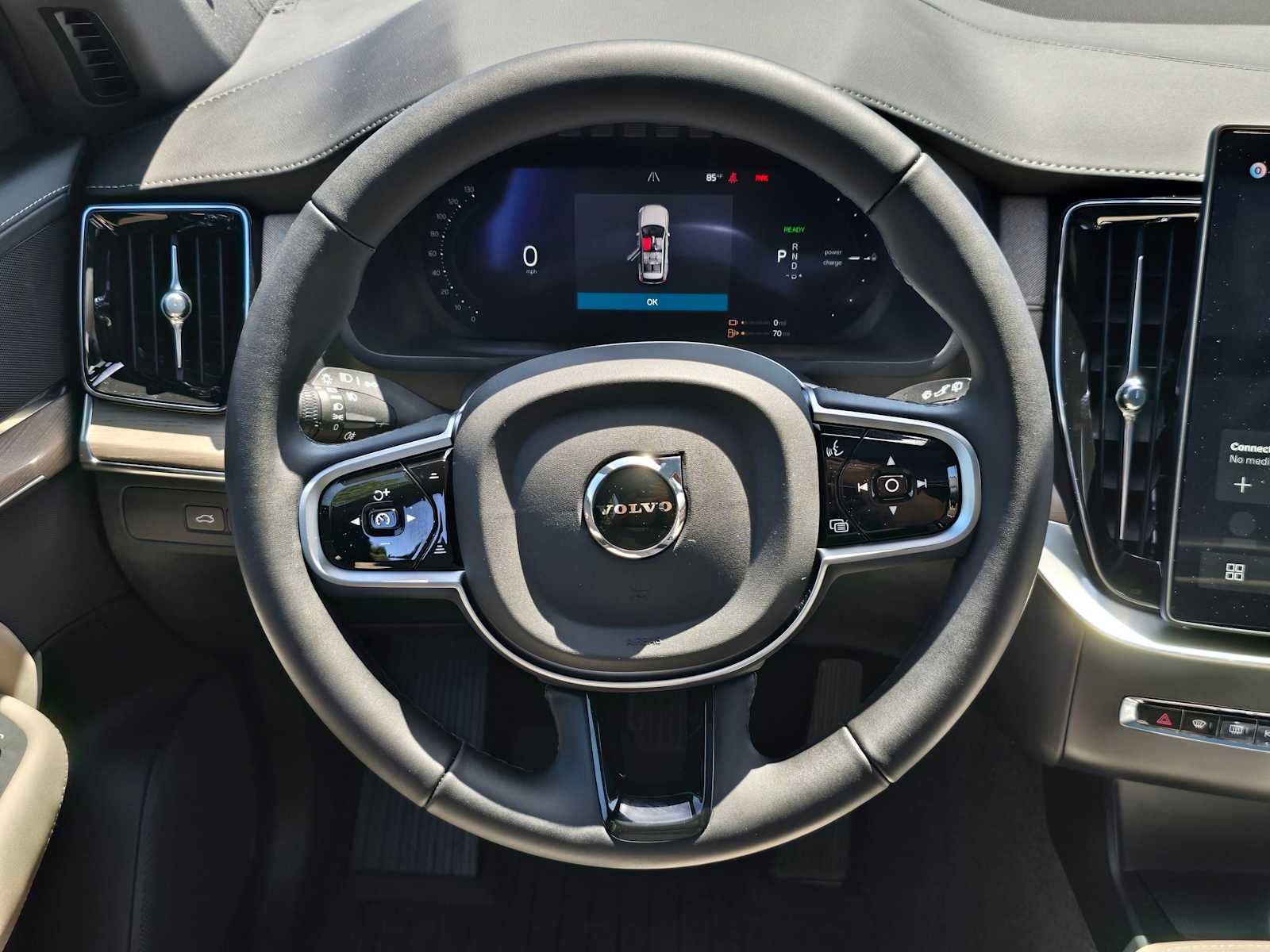 2026 Volvo XC90 Plug-In Hybrid Plus
