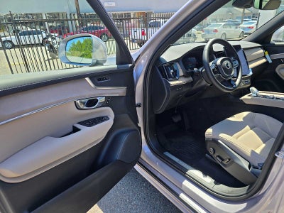 2026 Volvo XC90 Plug-In Hybrid Plus