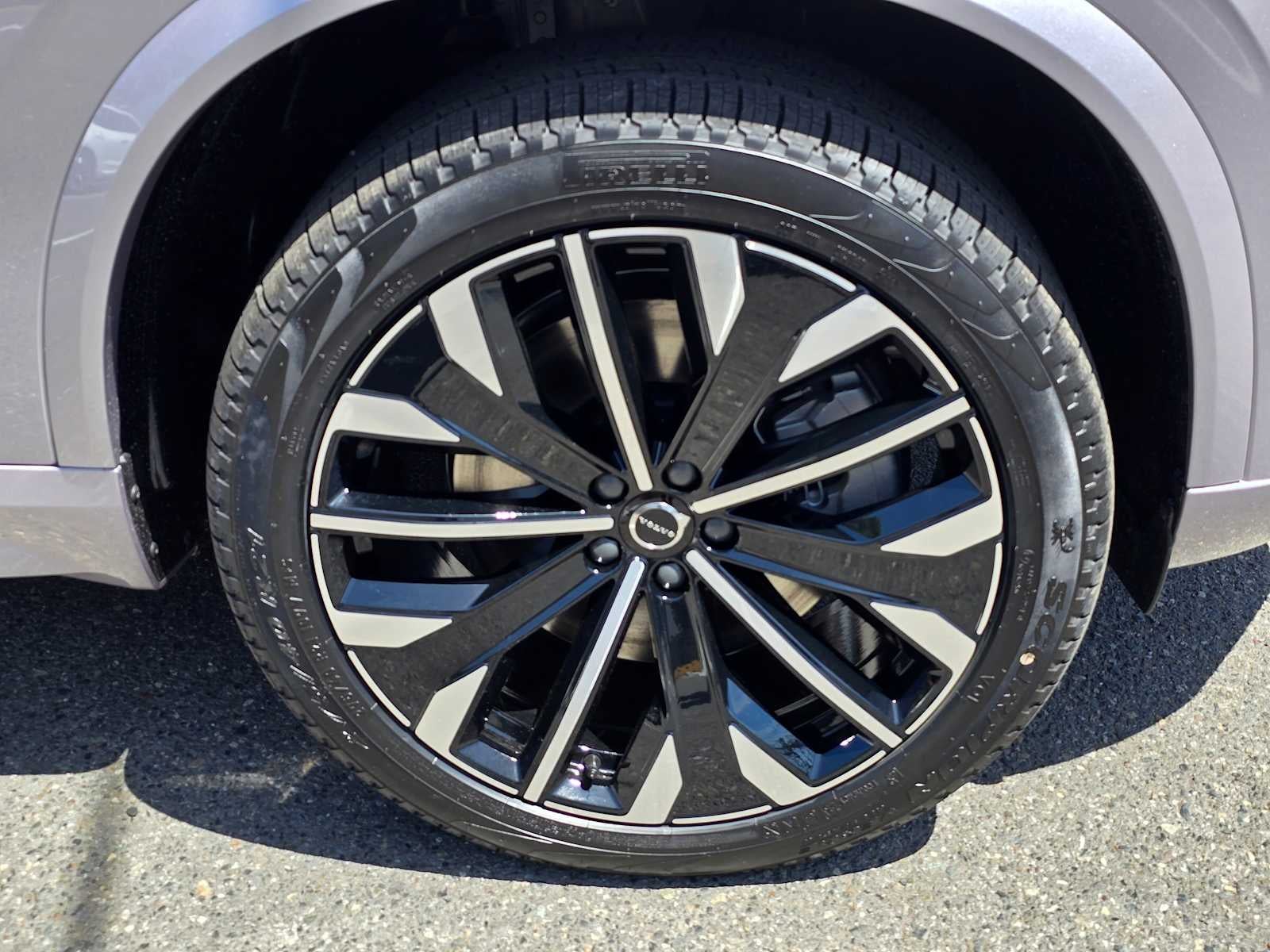 2026 Volvo XC90 Plug-In Hybrid Plus