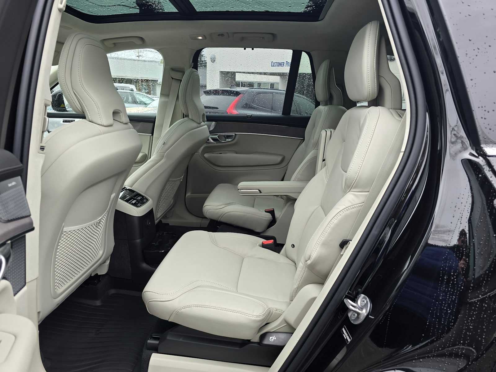 2026 Volvo XC90 Plug-In Hybrid Ultra