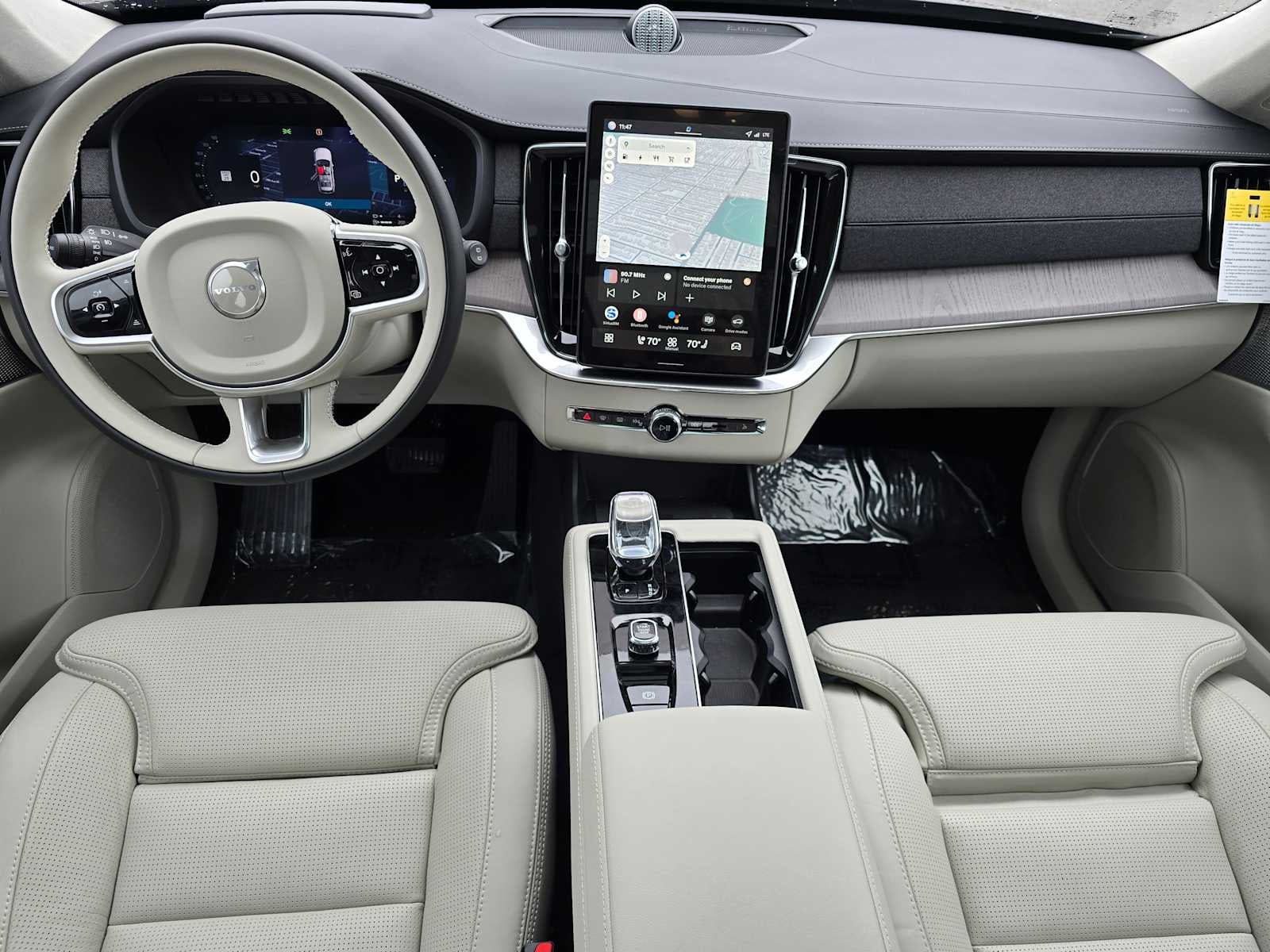 2026 Volvo XC90 Plug-In Hybrid Ultra