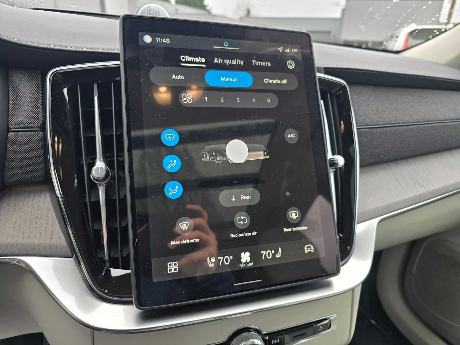 2026 Volvo XC90 Plug-In Hybrid Ultra