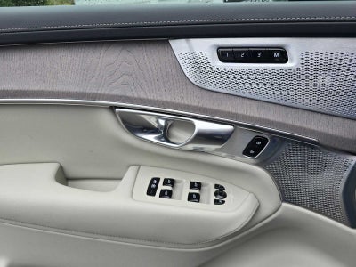 2026 Volvo XC90 Plug-In Hybrid Ultra