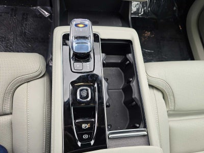 2026 Volvo XC90 Plug-In Hybrid Ultra