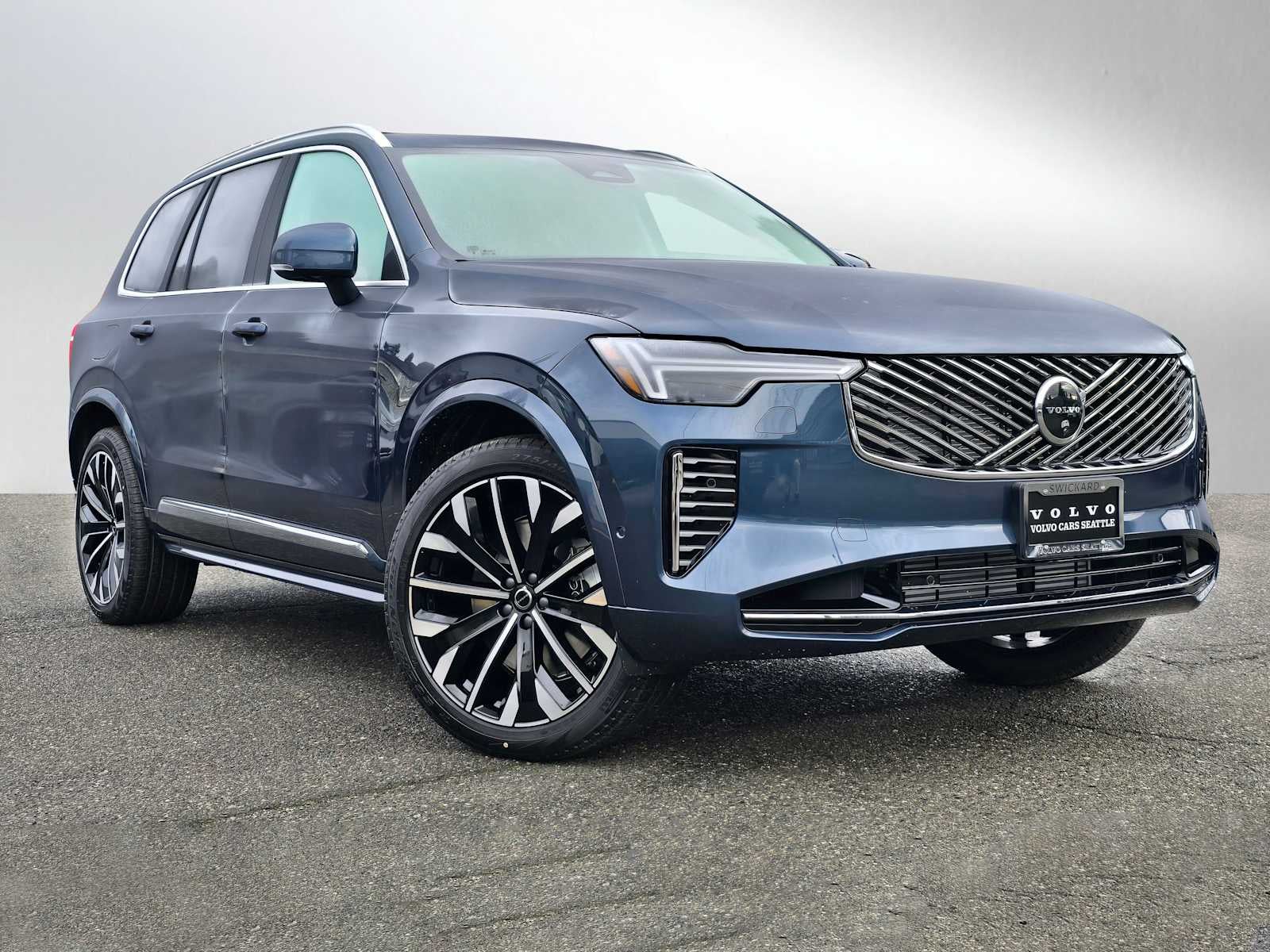 2026 Volvo XC90 Plug-In Hybrid Ultra