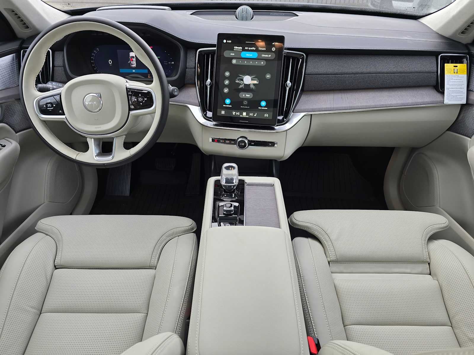 2026 Volvo XC90 Plug-In Hybrid Ultra