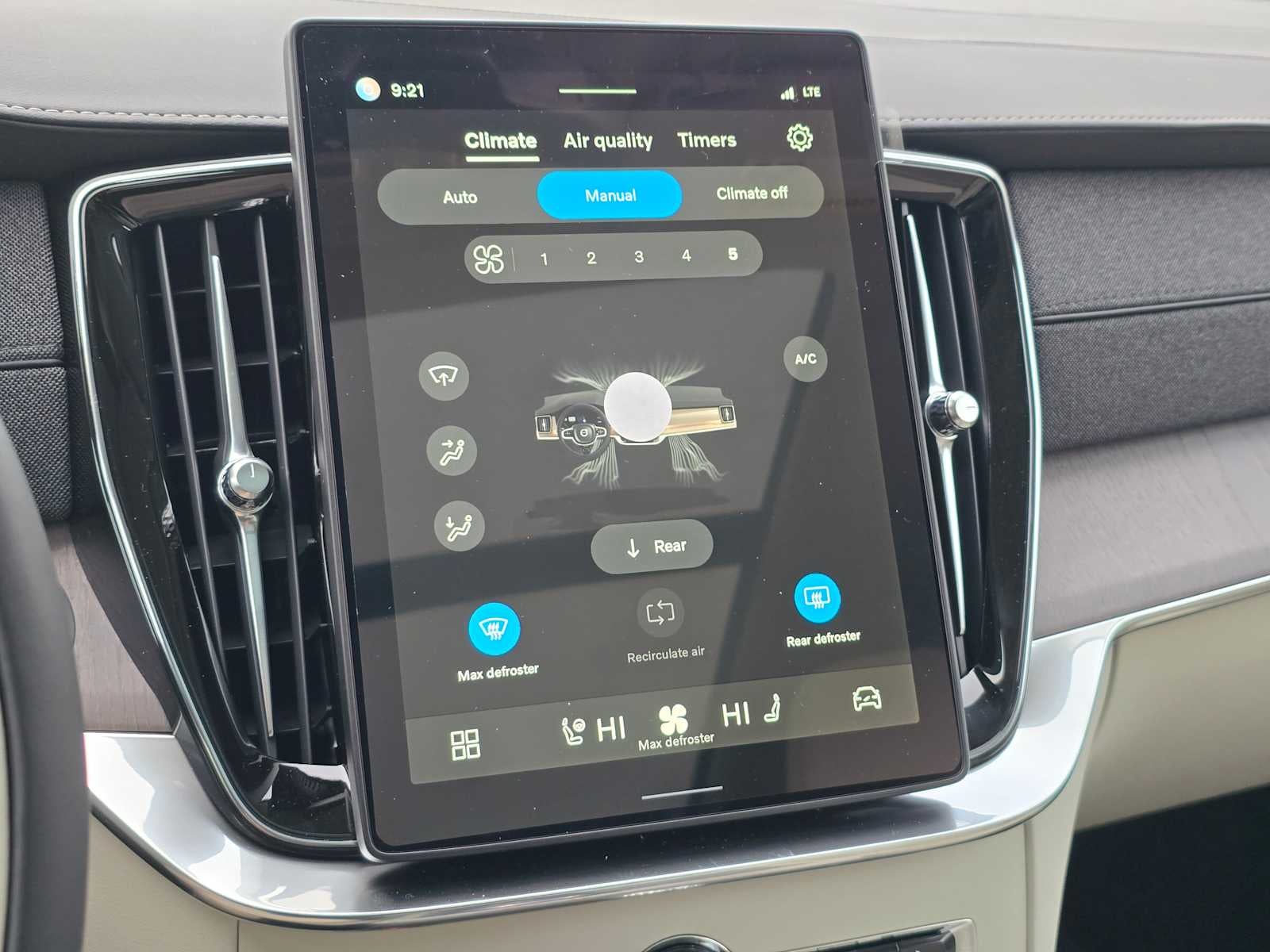 2026 Volvo XC90 Plug-In Hybrid Ultra