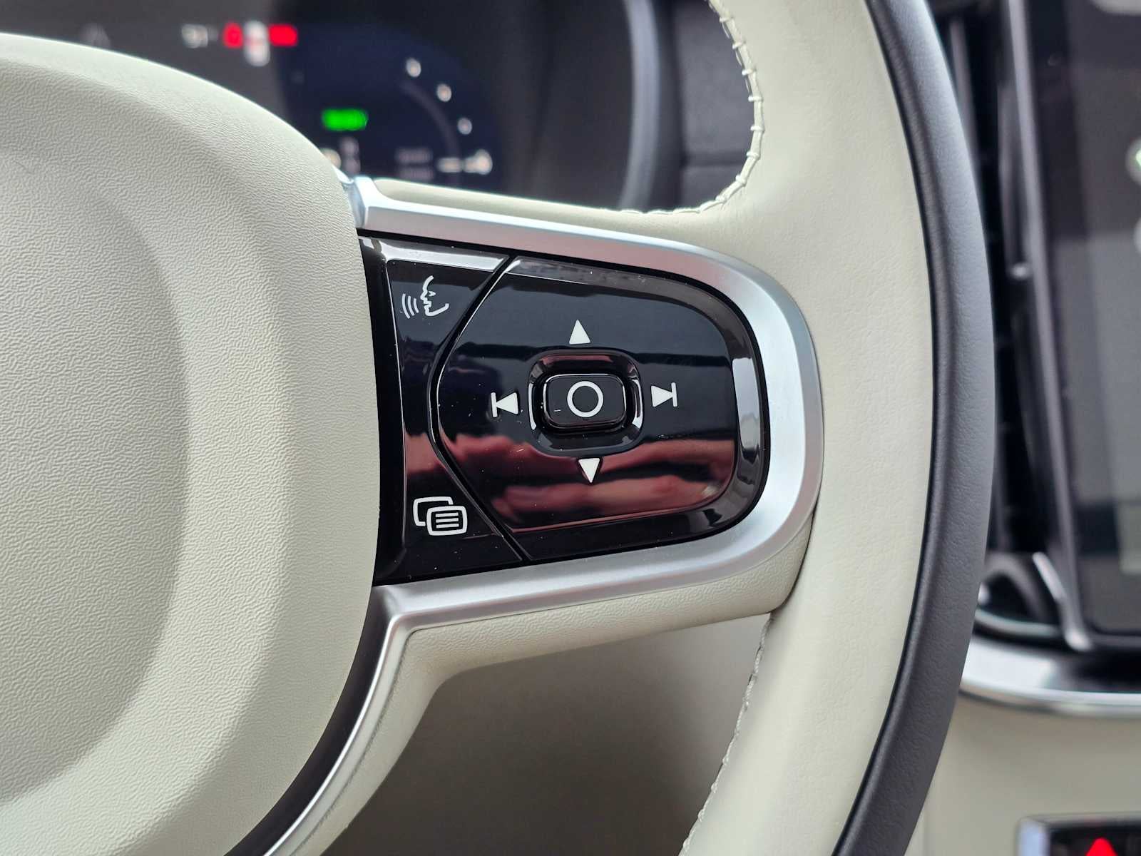 2026 Volvo XC90 Plug-In Hybrid Ultra