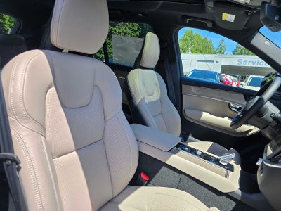 2026 Volvo XC90 Plug-In Hybrid Ultra Dark Theme