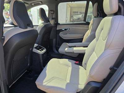 2026 Volvo XC90 Plug-In Hybrid Ultra Dark Theme