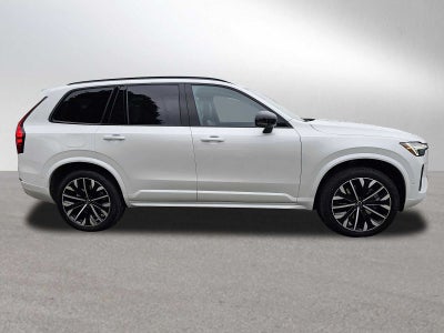 2026 Volvo XC90 Plug-In Hybrid Ultra Dark Theme